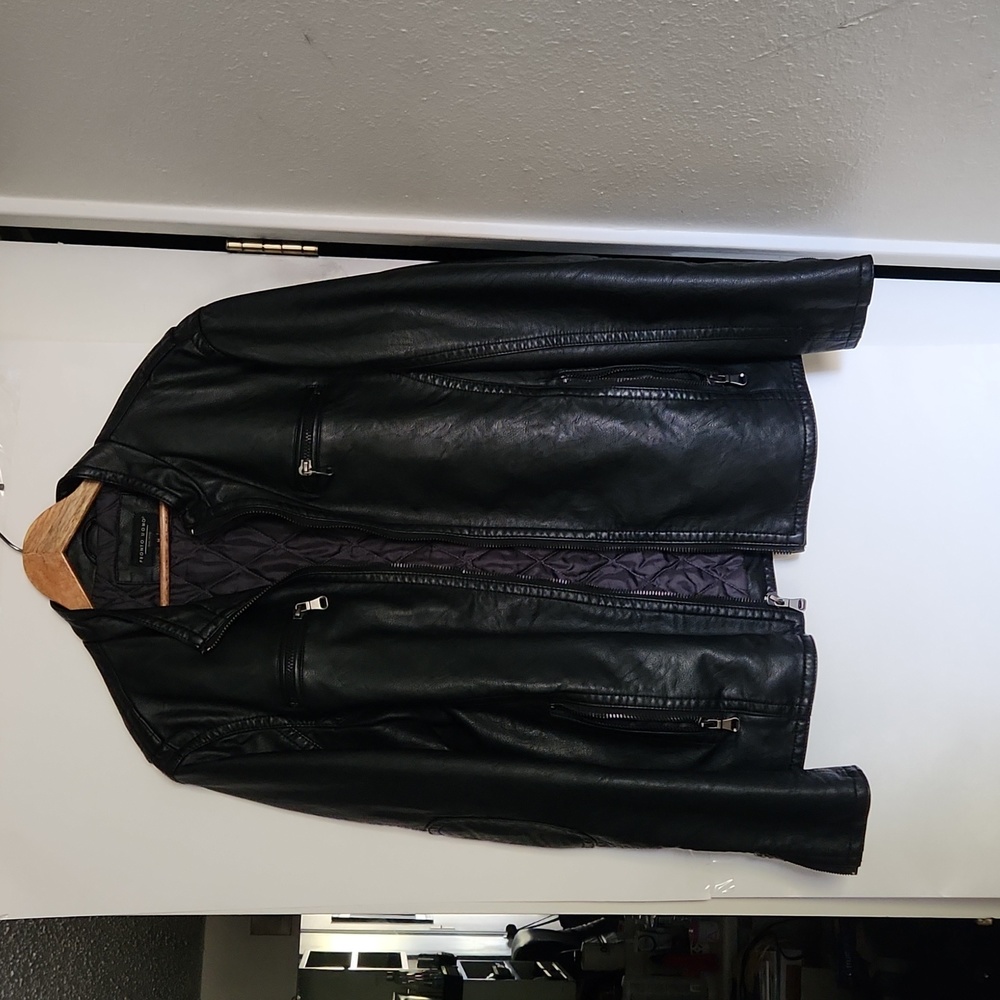 Pronto Uomo leather jacket, Size M, Color Black